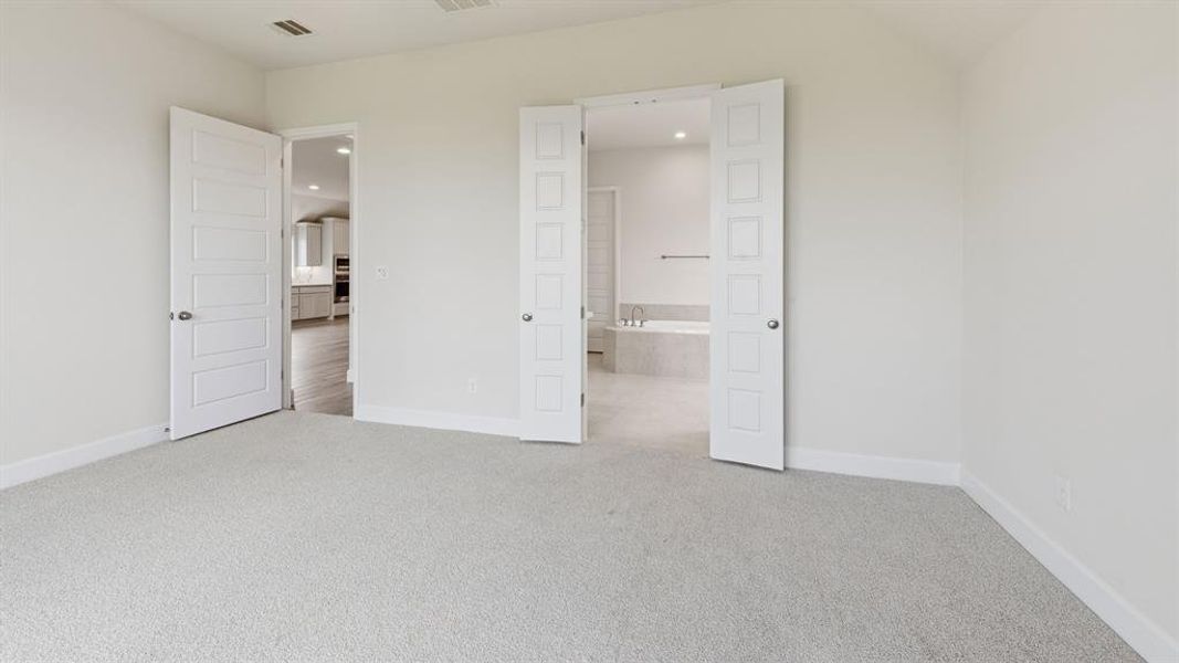 Spacious, unfurnished interior of a new home in Meraki, Forney (Image 15).