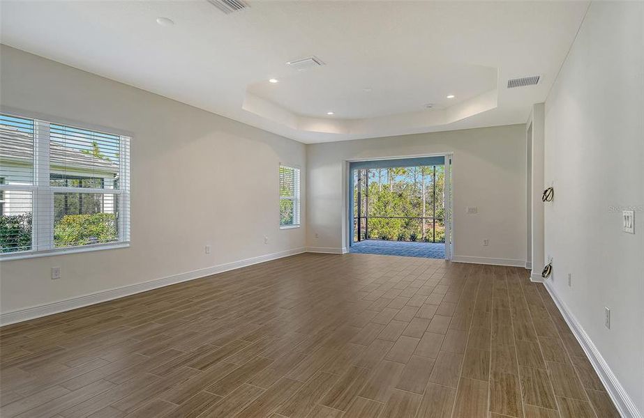 Spacious, unfurnished interior of a new home in , Venice (Image 14). Spacious, unfurnished interior of a new home in , Venice (Image 14).