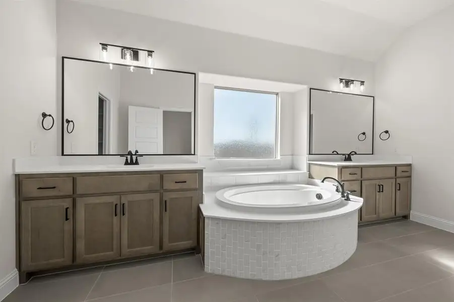 209 Pine Leaf- Primary Suite-5