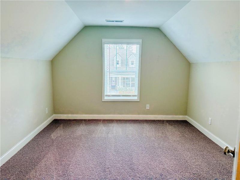Spacious, unfurnished interior of a new home in Heritage Pointe at The Georgian, Villa Rica (Image 11).