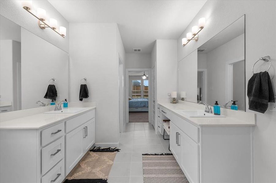 Furnished interior view inside a new home in , Fort Worth (Image 29).