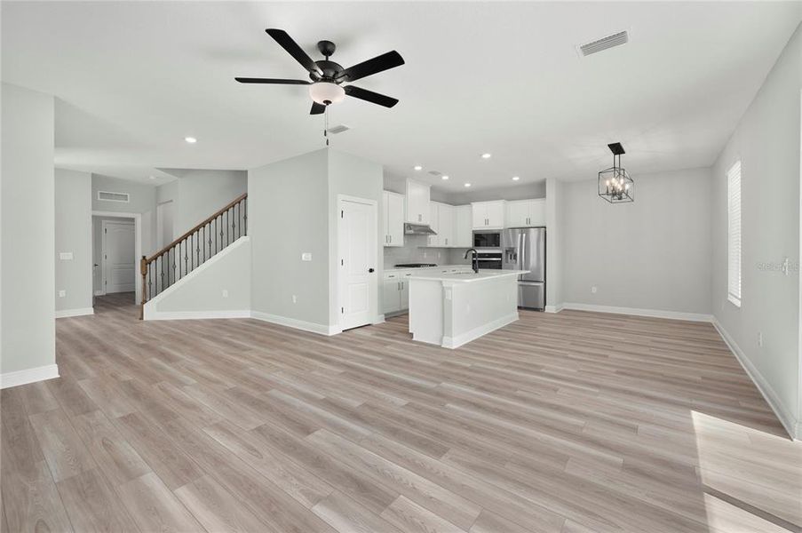 Spacious, unfurnished interior of a new home in , Kissimmee (Image 5).