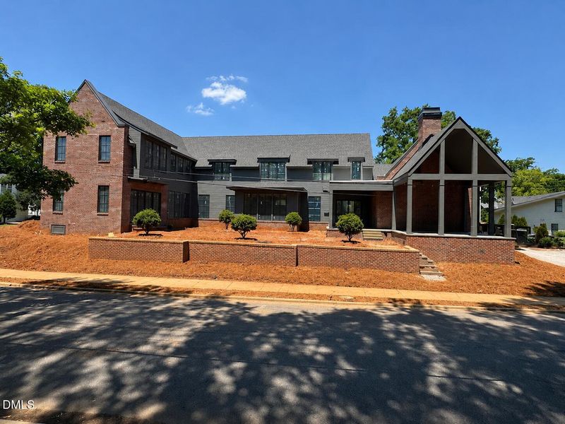 1500 Scales St, Side View