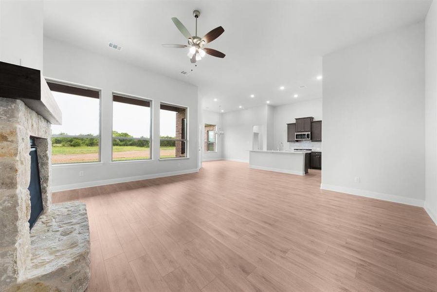 Spacious, unfurnished interior of a new home in Creekview Farms, Greenville (Image 23).
