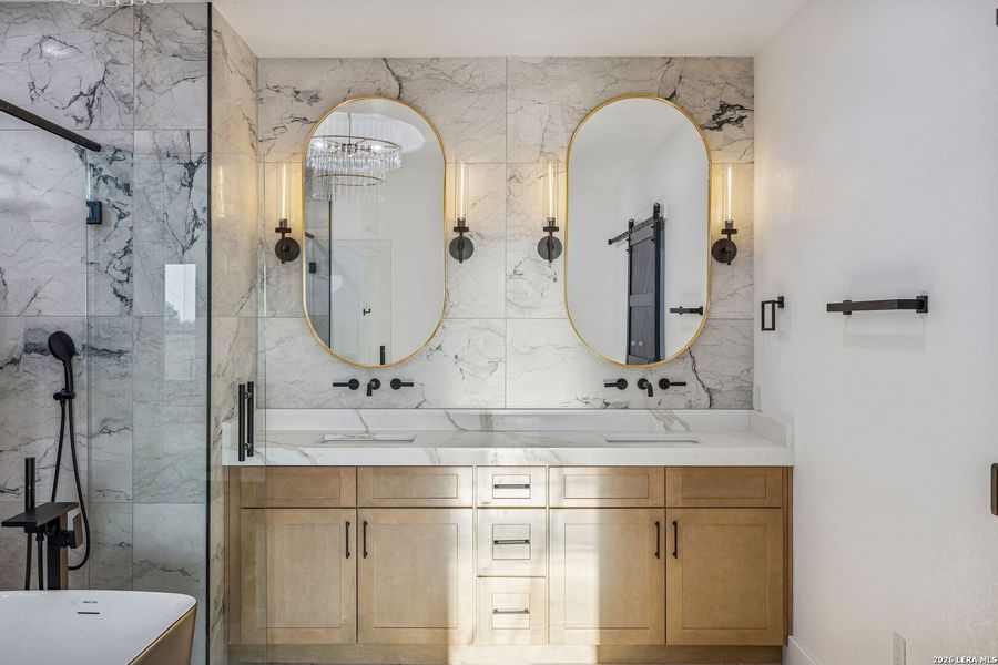 Furnished interior view inside a new home in , Floresville (Image 9).