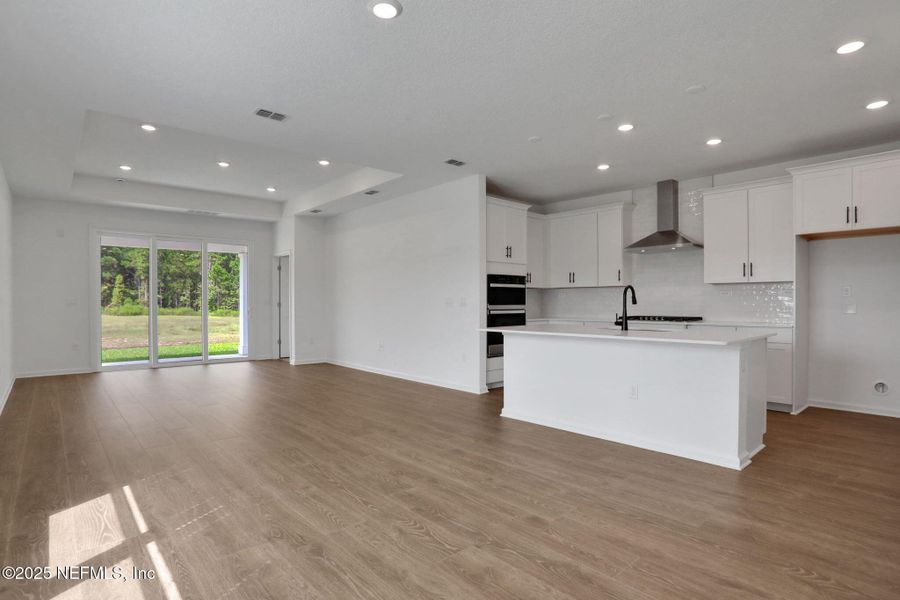Spacious, unfurnished interior of a new home in Jennings Farm, Middleburg (Image 34). Spacious, unfurnished interior of a new home in Jennings Farm, Middleburg (Image 34).
