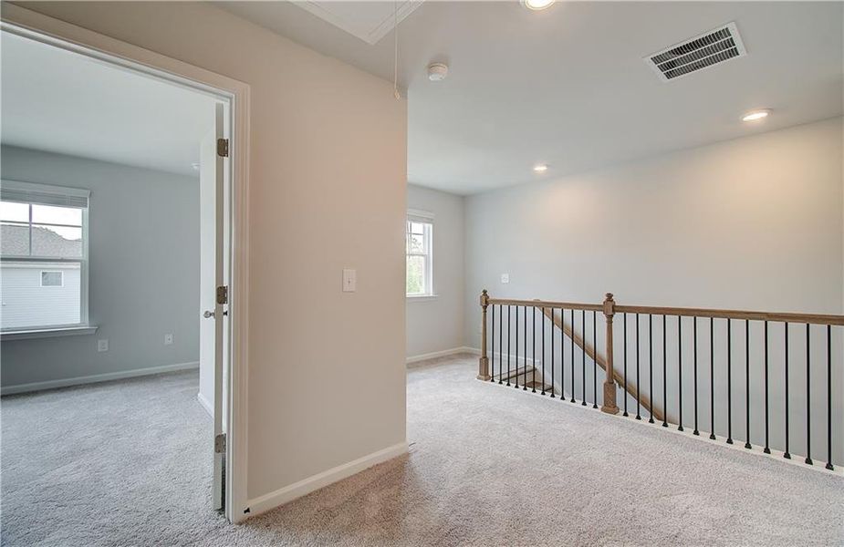 Spacious, unfurnished interior of a new home in Enclave at Evergreen, Fairburn (Image 12).