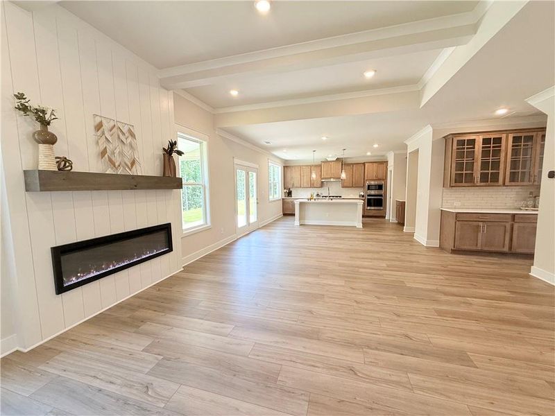 Spacious, unfurnished interior of a new home in Ponderosa Farms Reserve, Gainesville (Image 41).