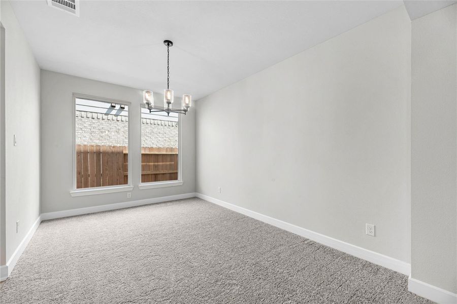 Spacious, unfurnished interior of a new home in Sunterra (Katy ISD), Katy (Image 13). Spacious, unfurnished interior of a new home in Sunterra (Katy ISD), Katy (Image 13).