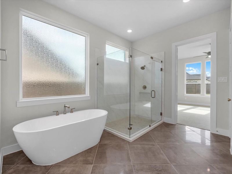 Furnished interior view inside a new home in Cross Creek Ranch 65′, Fulshear (Image 9).