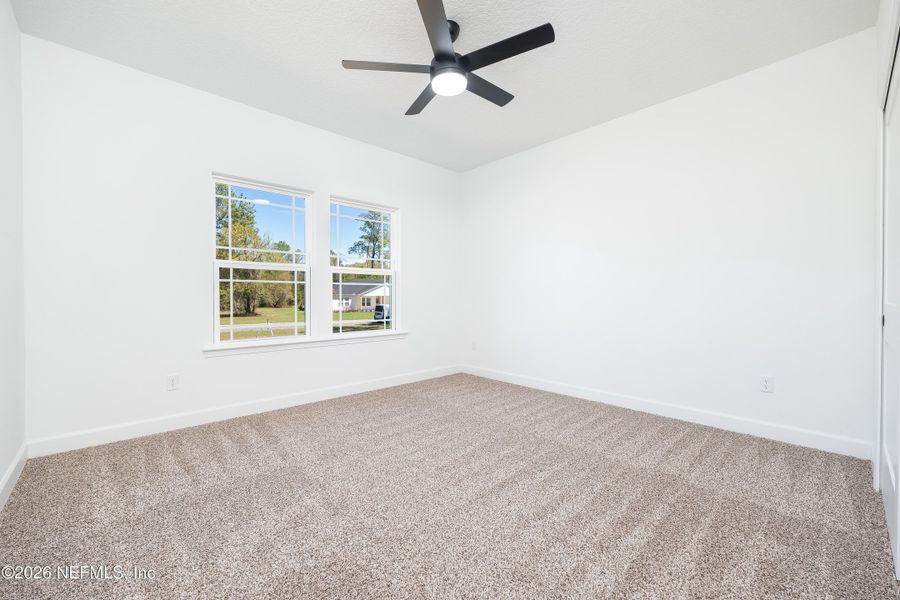 Spacious, unfurnished interior of a new home in , Palatka (Image 13).