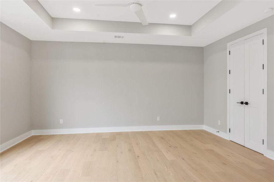 Spacious, unfurnished interior of a new home in , Houston (Image 22).