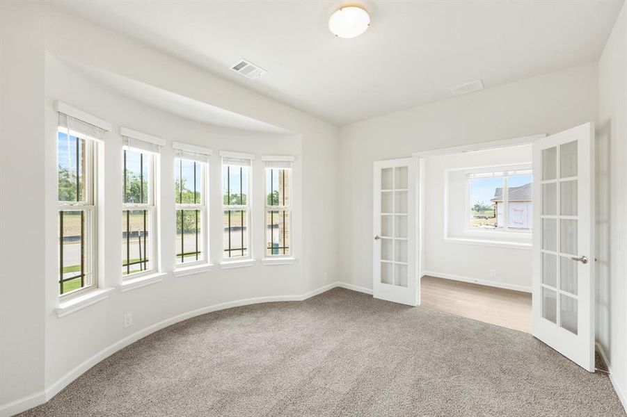 Spacious, unfurnished interior of a new home in Georgetown at Kings Fort 50s, Kaufman (Image 18). Spacious, unfurnished interior of a new home in Georgetown at Kings Fort 50s, Kaufman (Image 18).