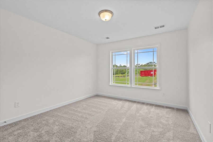 Representative unfurnished interior of a home built from the Drayton by Enchanted Homes in Ballentine Ridge, Lyman (Image 13).