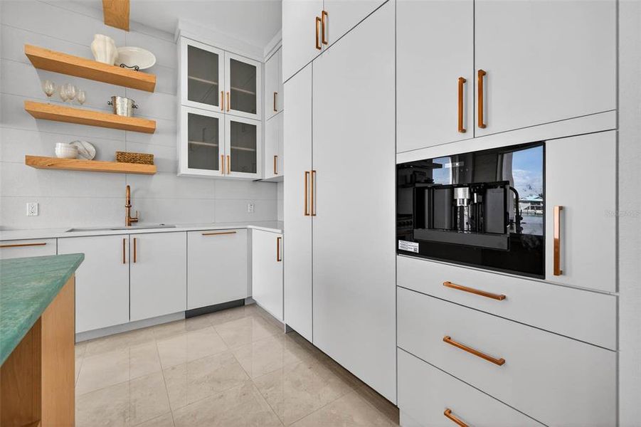 Furnished interior view inside a new home in , Treasure Island (Image 15).