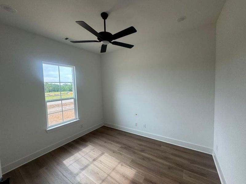 Spacious, unfurnished interior of a new home in Creekview Addition, Van Alstyne (Image 10).