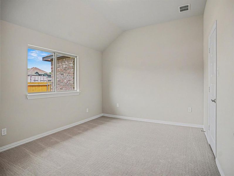 Spacious, unfurnished interior of a new home in Cole Crossing Estates, DeSoto (Image 27). Spacious, unfurnished interior of a new home in Cole Crossing Estates, DeSoto (Image 27).