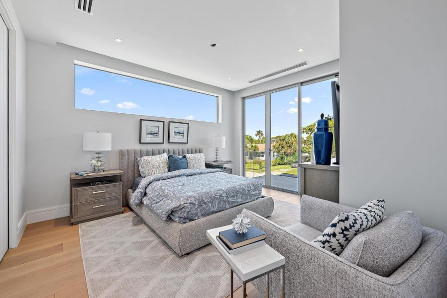 Furnished interior view inside a new home in , West Palm Beach (Image 9).