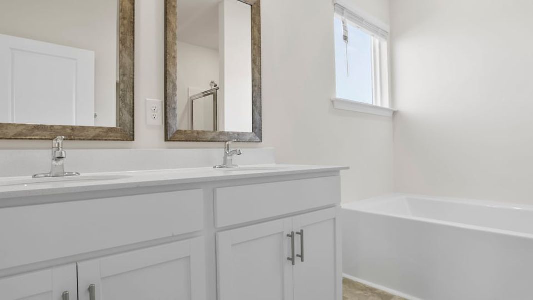 Furnished interior view inside a new home in Woodglen, Piedmont (Image 12).