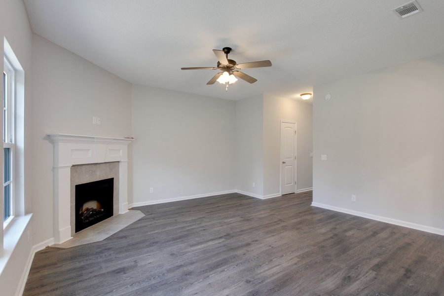 Representative unfurnished interior of a home built from the The Ryon by RTS Homes in Grand Reserve, Hinesville (Image 15).