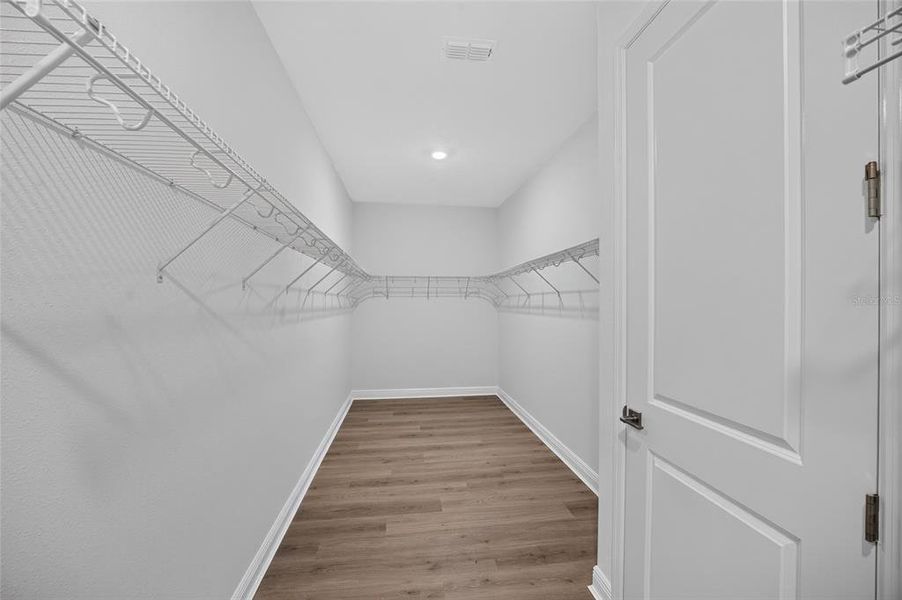Spacious, unfurnished interior of a new home in , Ocala (Image 44).