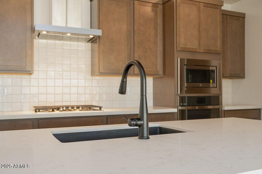 Tri Pointe Terraza 92 - Kitchen-3MLS Tri Pointe Terraza 92 - Kitchen-3MLS