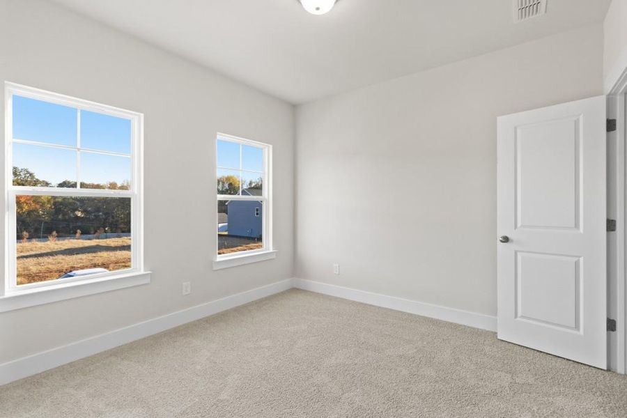 Spacious, unfurnished interior of a new home in Red Bird Manor, Jefferson (Image 32).