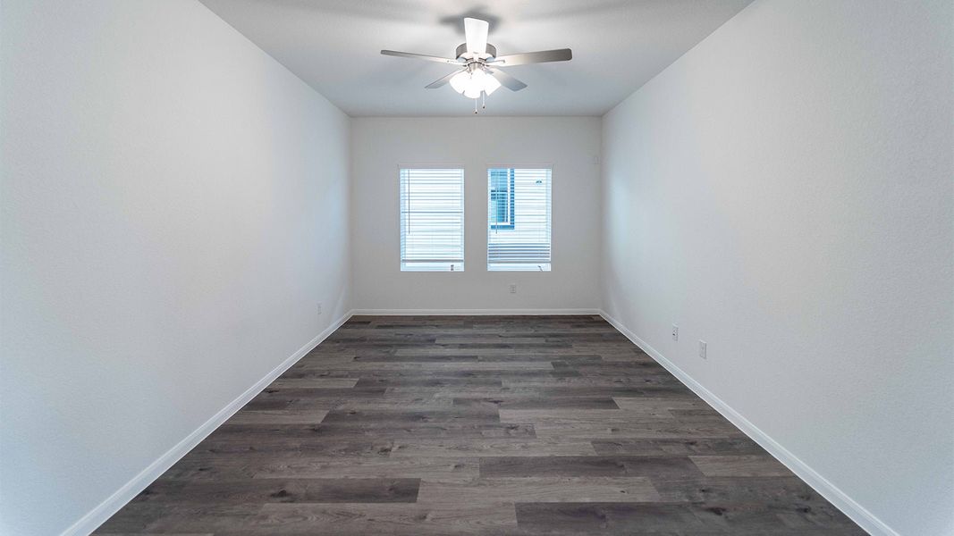 Spacious, unfurnished interior of a new home in Sunset Oaks, Maxwell (Image 20).
