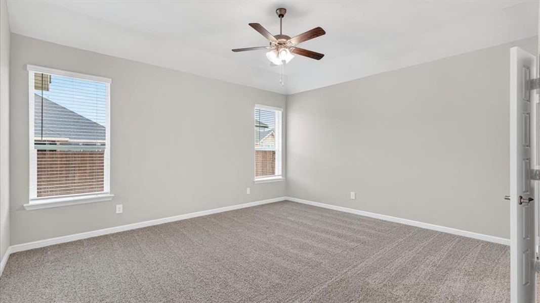 Spacious, unfurnished interior of a new home in Eden Ranch, Arlington (Image 18).