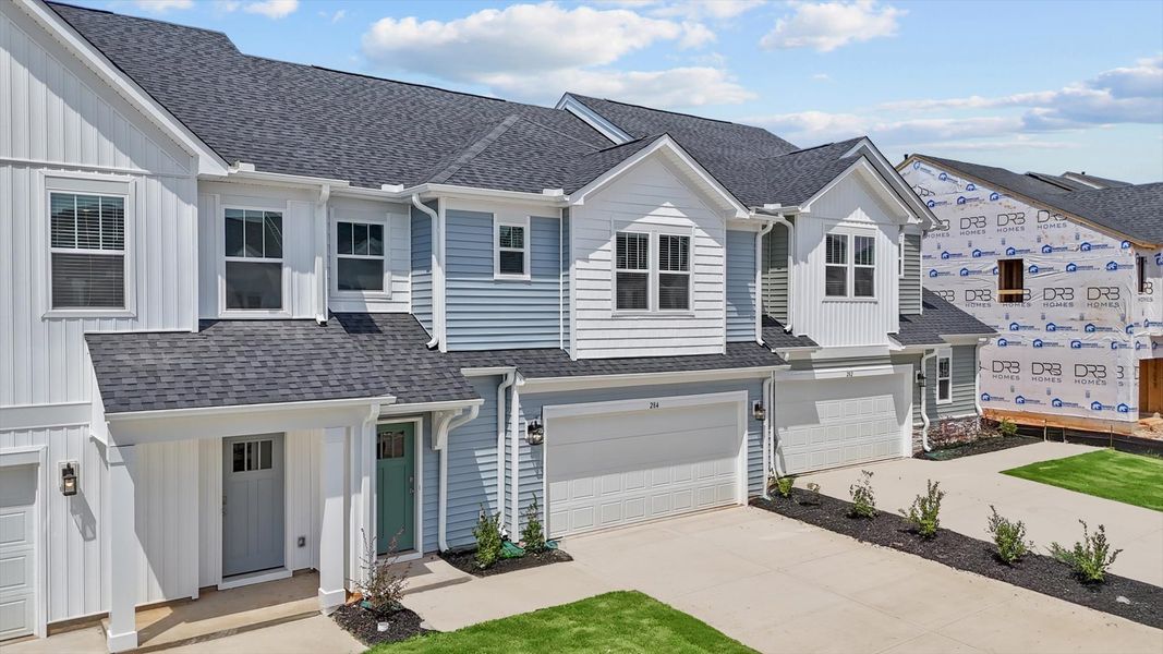 Highly desirable exterior with refined craftsmanship in a reputable neighborhood Highly desirable exterior with refined craftsmanship in a reputable neighborhood