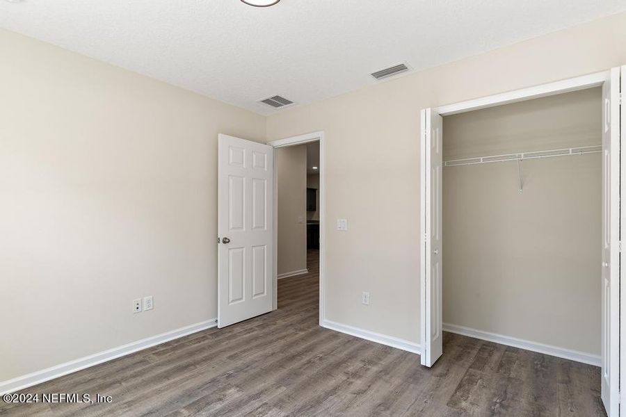 Spacious, unfurnished interior of a new home in , Satsuma (Image 24).