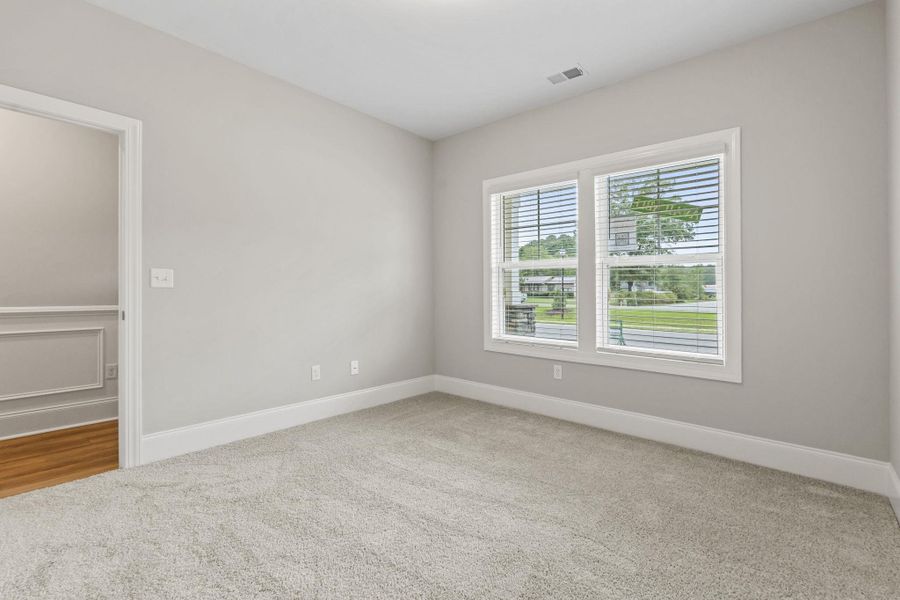 Spacious, unfurnished interior of a new home in White Oak Estates, Conway (Image 29).