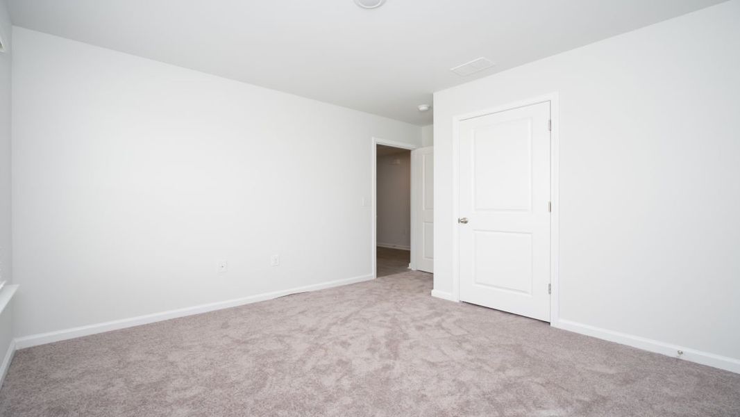 Representative unfurnished interior of a home built from the KERRY by D.R. Horton in Cottonwood Place, Tabor City (Image 7).