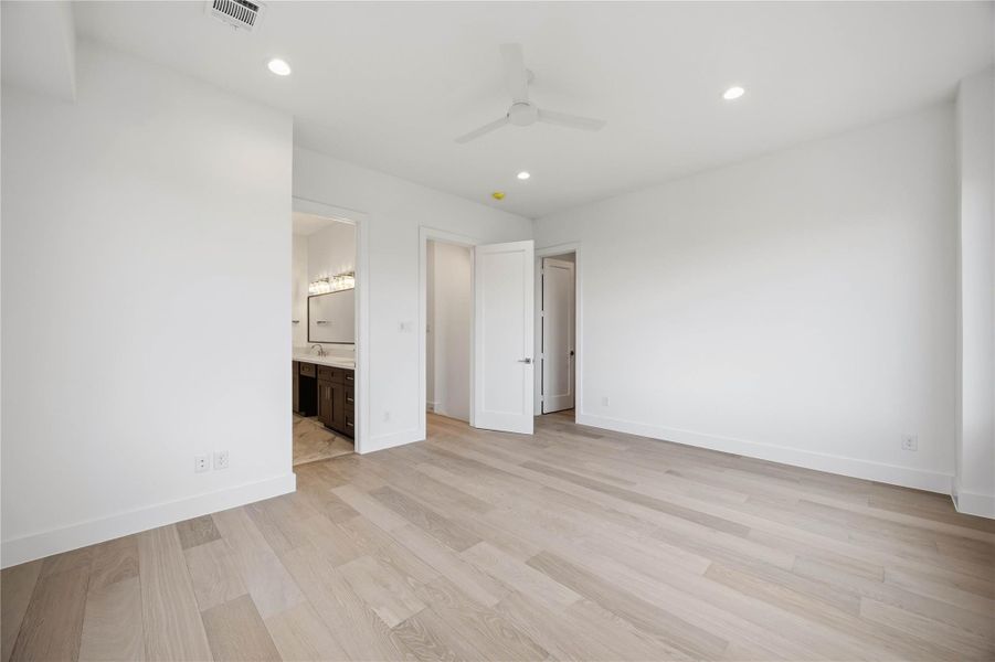 Spacious, unfurnished interior of a new home in , Houston (Image 27). Spacious, unfurnished interior of a new home in , Houston (Image 27).