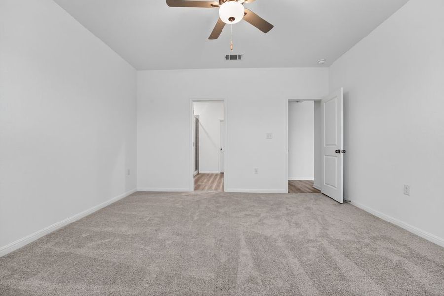 Spacious, unfurnished interior of a new home in Lisso, Pflugerville (Image 14).