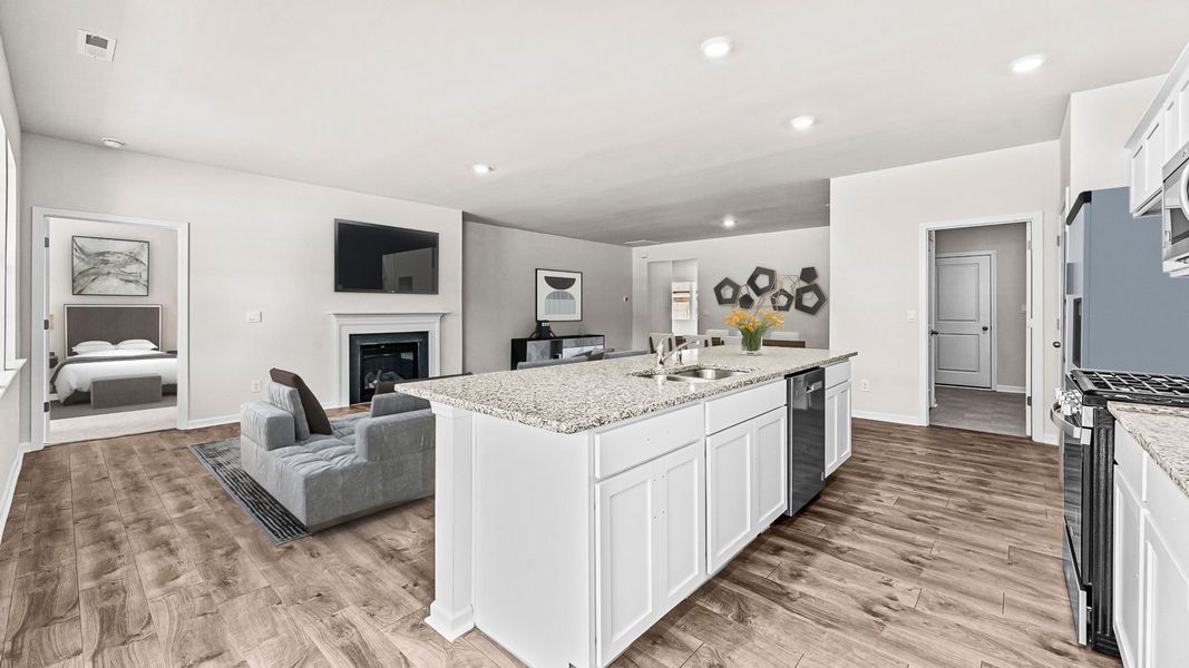 Representative furnished interior of a home built from the ABERDEEN by D.R. Horton in East Ridge, Ayden (Image 10).