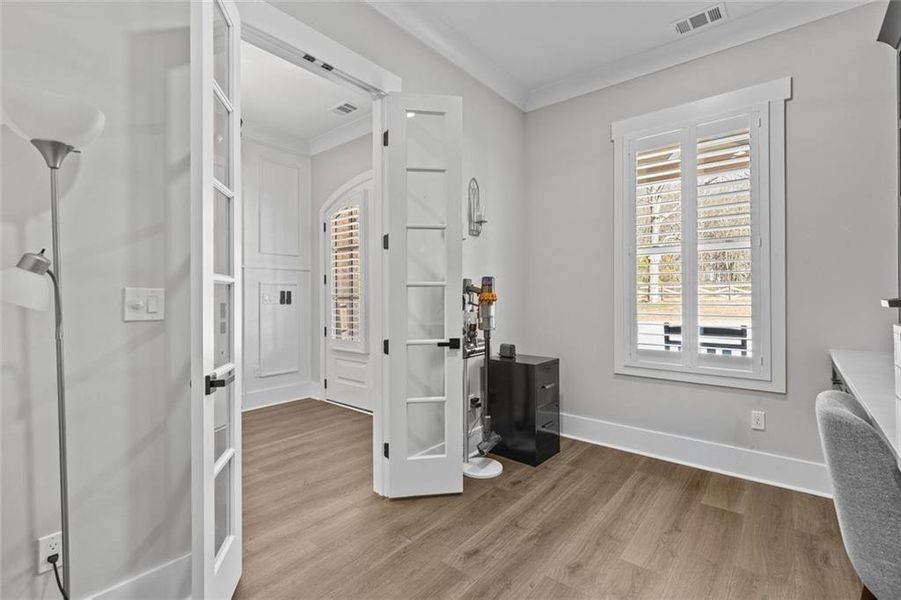Furnished interior view inside a new home in , Bethlehem (Image 7).