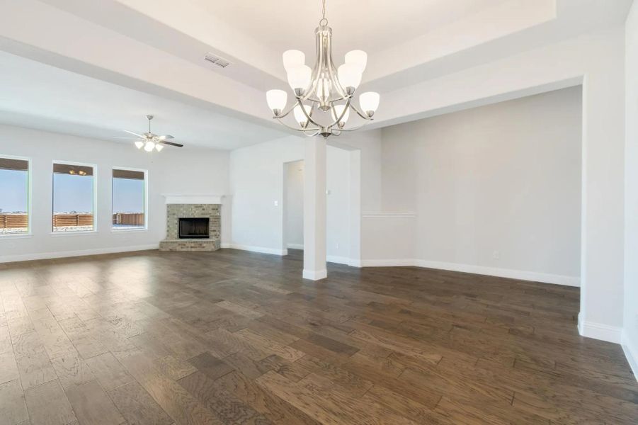 Image 221 representing the Concept 2373 by Landsea Homes in Coyote Crossing, Godley, TX. Image 221 representing the Concept 2373 by Landsea Homes in Coyote Crossing, Godley, TX.