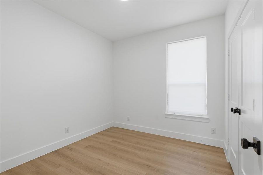 Spacious, unfurnished interior of a new home in , Dallas (Image 25).