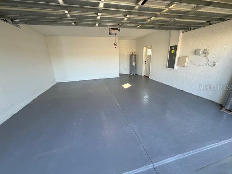 Spacious, unfurnished interior of a new home in Berry Bay, Wimauma (Image 21).