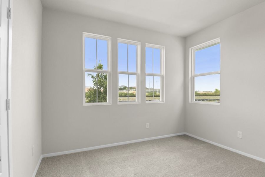 Spacious, unfurnished interior of a new home in Casetta Ranch, Kyle (Image 11).