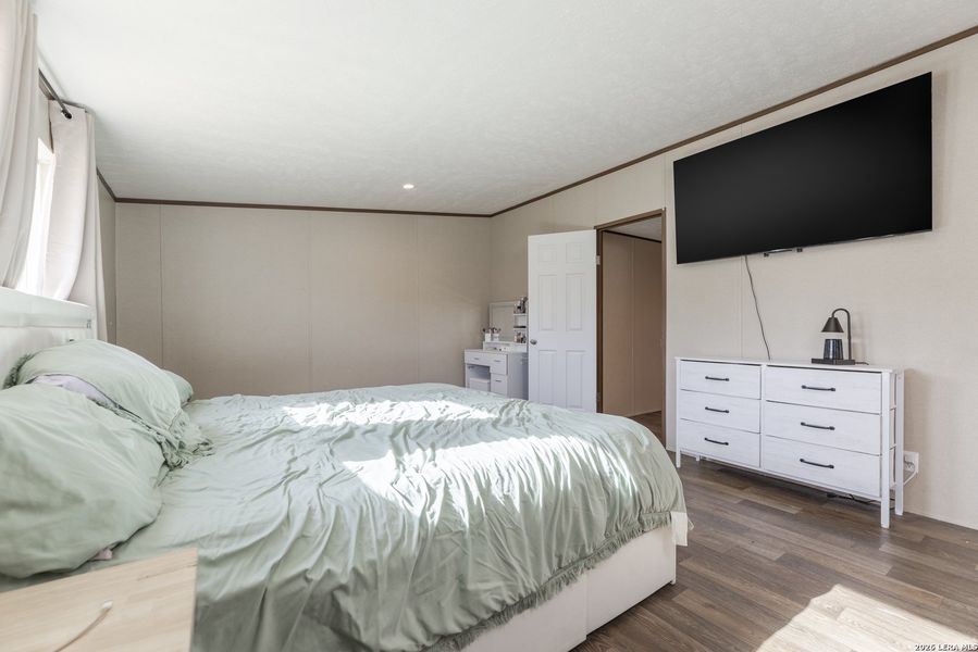 Furnished interior view inside a new home in , Elmendorf (Image 6).