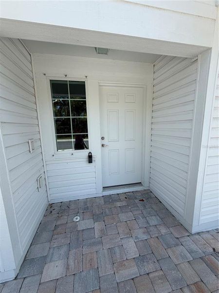 Exterior details and patio area of a home in , Bradenton (Image 12).