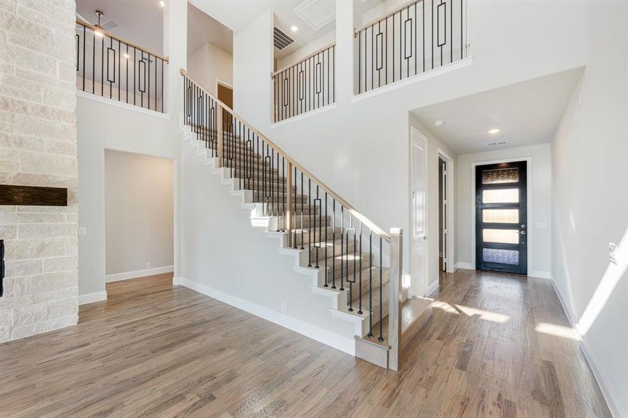 Spacious, unfurnished interior of a new home in Hayes Crossing, Midlothian (Image 16).