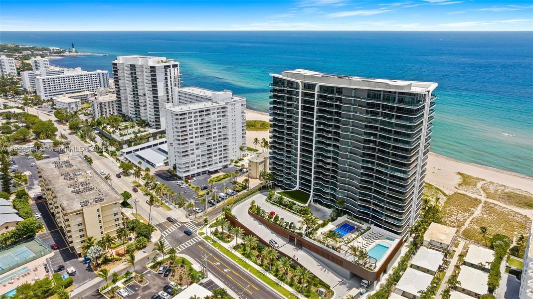 Aerial view of the Casamar community in Pompano Beach, FL, showing layout and nearby surroundings (Image 1).