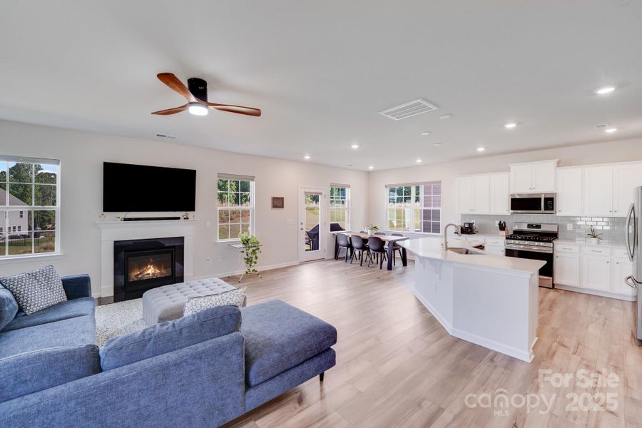 Furnished interior view inside a new home in Elizabeth: Walk, Fort Mill (Image 33). Furnished interior view inside a new home in Elizabeth: Walk, Fort Mill (Image 33).
