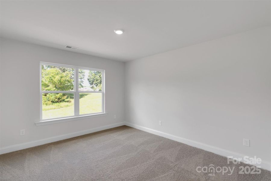 Spacious, unfurnished interior of a new home in , Lincolnton (Image 21).