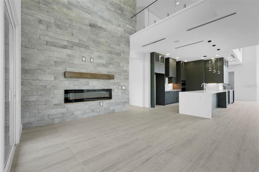 Spacious, unfurnished interior of a new home in Hampton Green at Providence, Davenport (Image 25).