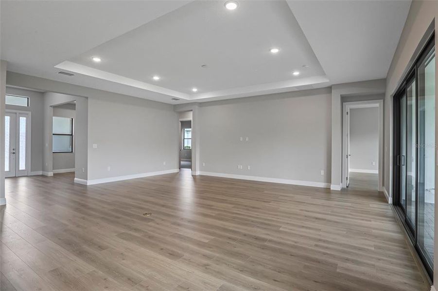 Spacious, unfurnished interior of a new home in Cresswind Lakewood Ranch, Lakewood Ranch (Image 42).