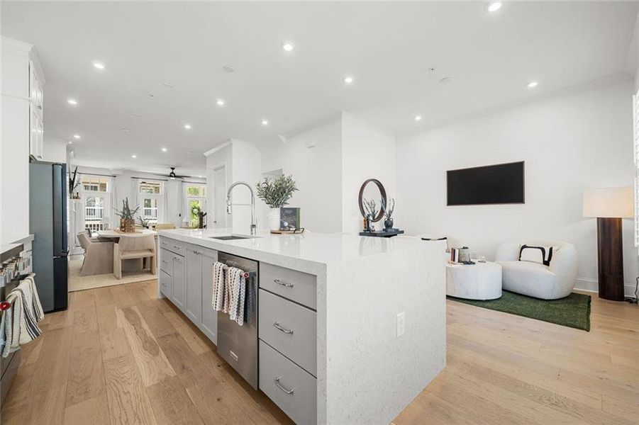 Furnished interior view inside a new home in , Alpharetta (Image 11).